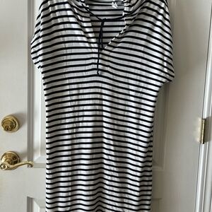 Striped Nautical navy & white v-neck dress size S/P